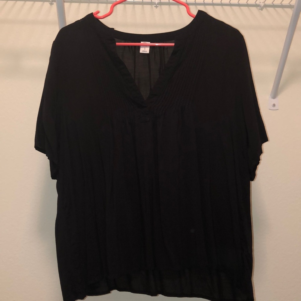 black flowy top